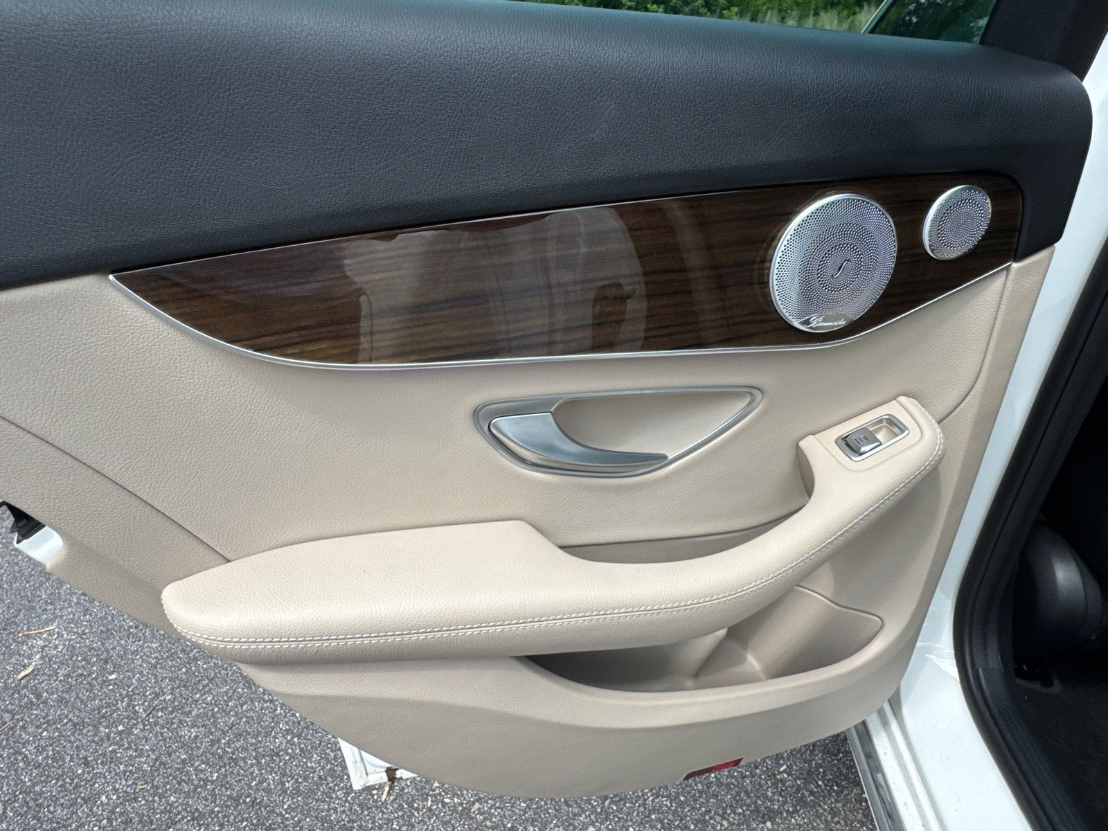 Used 2021 Mercedes-Benz C 300 Sedan image 23