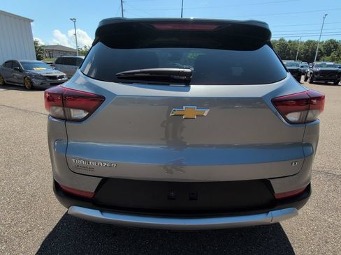 Used 2023 Chevrolet TrailBlazer LT FWD image 6