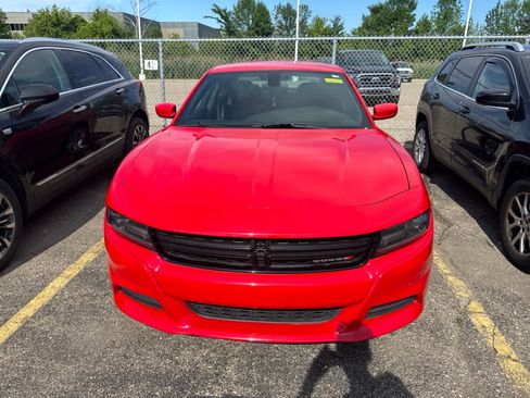 Used 2021 Dodge Charger SXT w/ Leather Interior Group RWD image 29