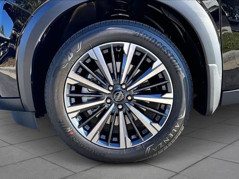 New 2026 Nissan Pathfinder Platinum image 11