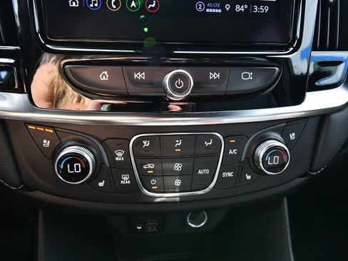 Used 2023 Chevrolet Traverse Premier AWD/4WD image 30