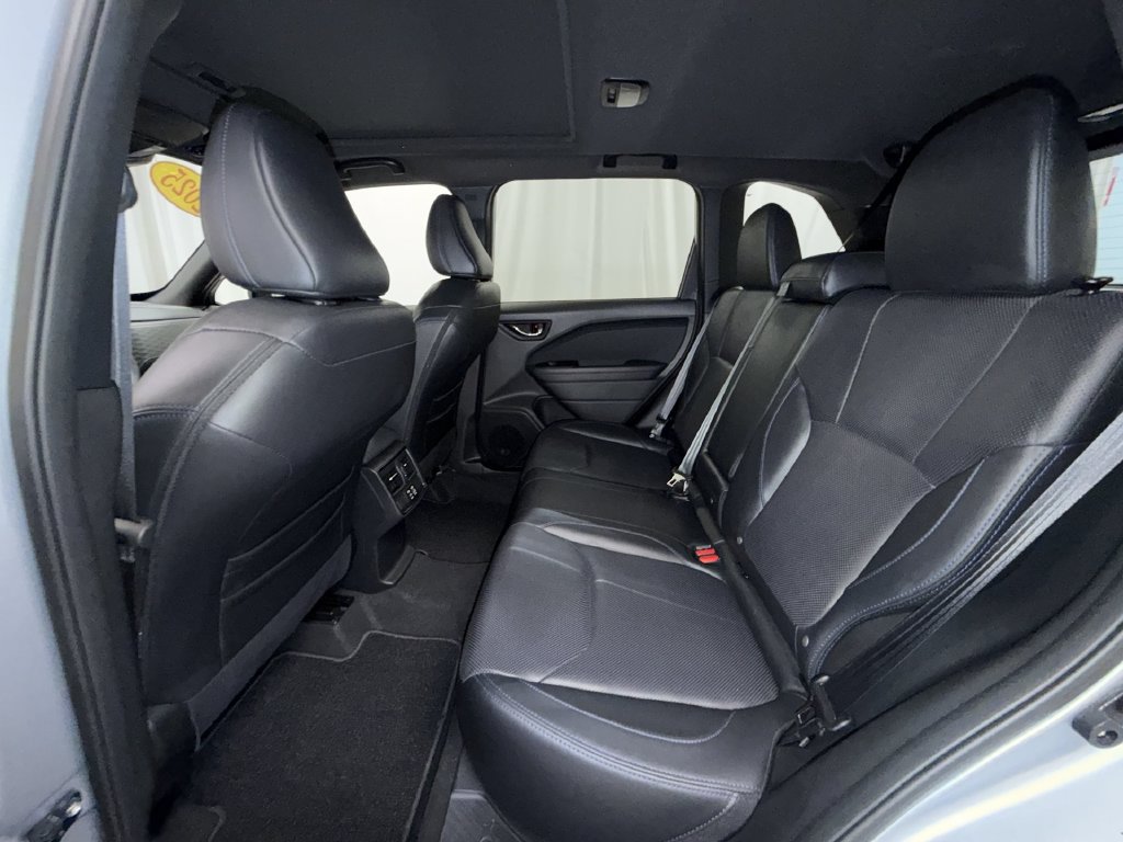 Used 2025 Subaru Forester Limited AWD/4WD image 6