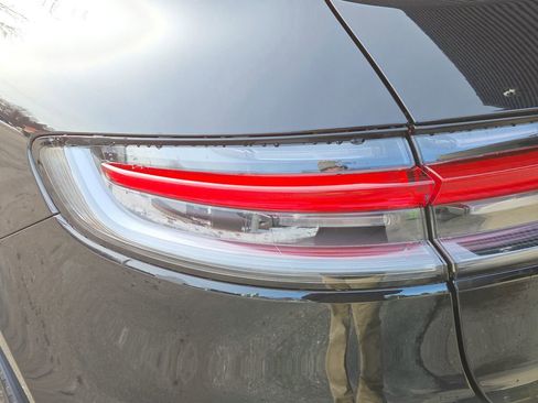 New 2026 Porsche Macan image 26