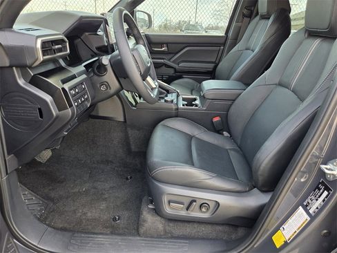 Used 2025 Toyota 4Runner Limited image 10