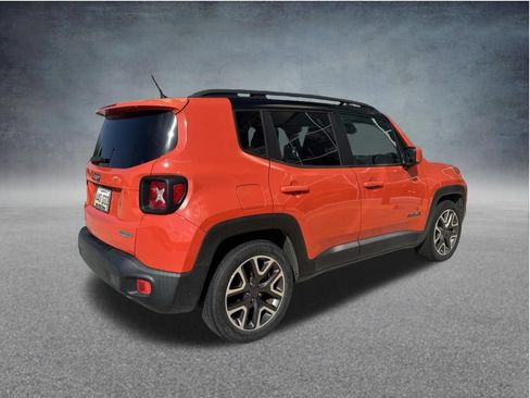 Used 2016 Jeep Renegade Latitude FWD image 7