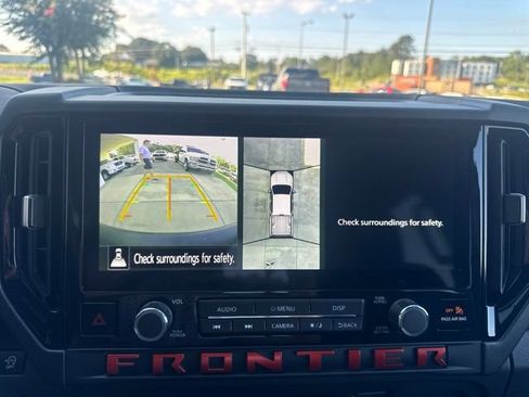 Used 2025 Nissan Frontier Pro-X w/ Pro Convenience Package RWD image 19