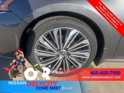 New 2025 Nissan Altima 2.5 SL image 9