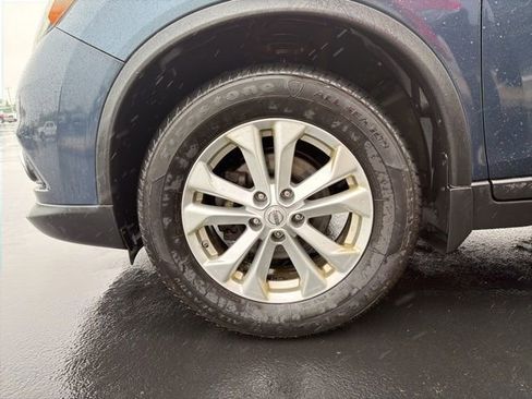 Used 2015 Nissan Rogue SV AWD/4WD image 10
