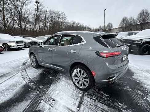 Used 2023 Buick Envision Avenir image 10