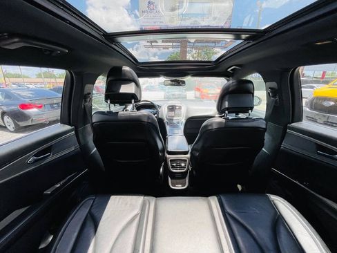 Used 2017 Lincoln MKX Reserve AWD/4WD image 23