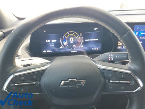 Used 2024 Chevrolet Traverse LT w/ Midnight/Sport Edition FWD image 23
