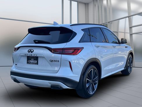 Used 2025 INFINITI QX50 Sport image 5