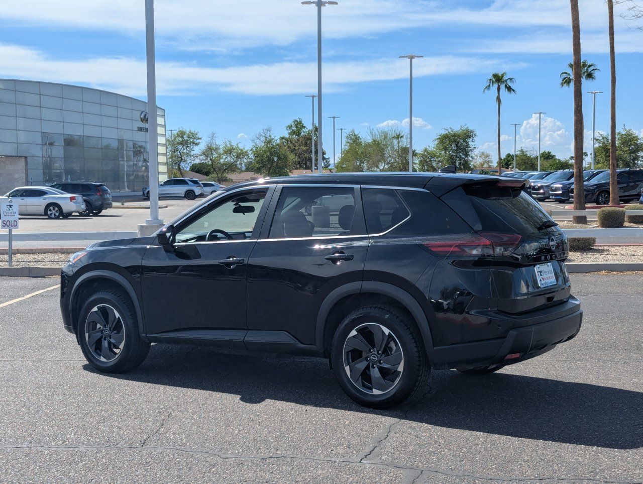 Certified 2025 Nissan Rogue SV AWD/4WD image 3
