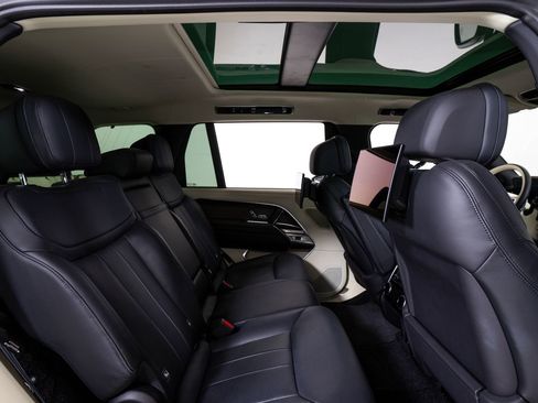 Used 2023 Land Rover Range Rover Long Wheelbase Autobiography AWD/4WD image 18