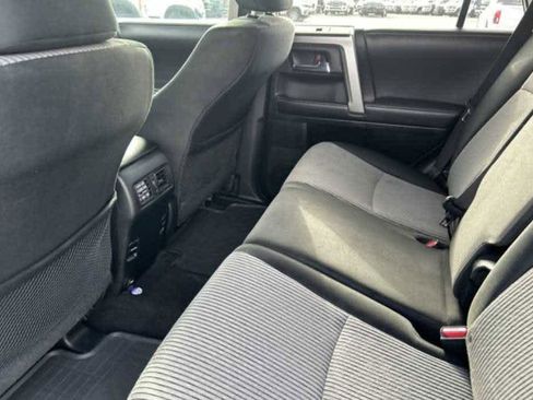 Used 2017 Toyota 4Runner SR5 RWD image 9