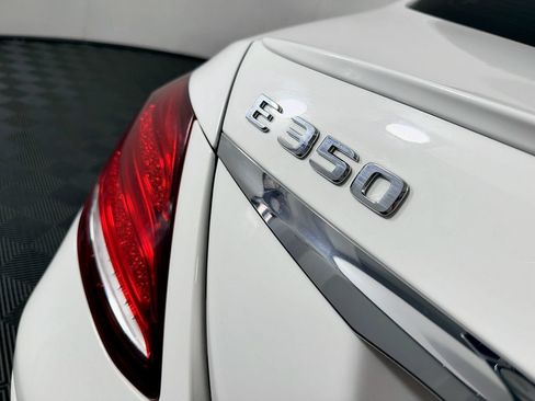 Used 2020 Mercedes-Benz E 350 Sedan image 11