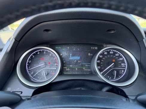 Used 2022 Toyota Camry XLE w/ Navigation Package image 13