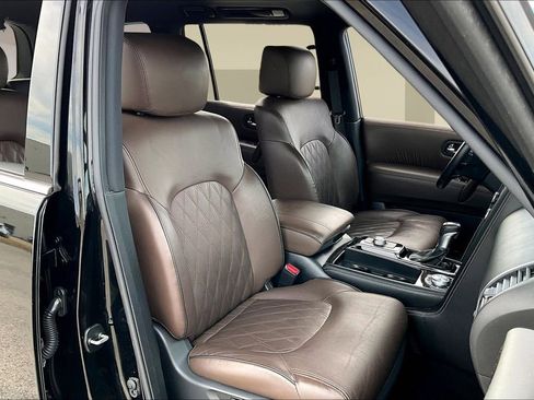 Used 2023 Nissan Armada Platinum w/ Captain's Chairs Package image 7