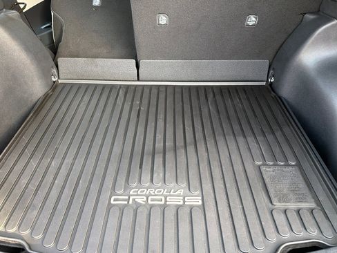 Certified 2025 Toyota Corolla Cross L image 15