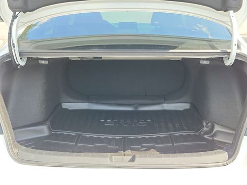 Used 2025 Honda Civic Sport image 12