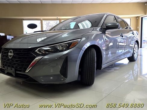 Used 2024 Nissan Sentra S FWD image 2