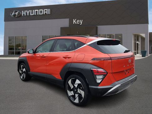 Used 2024 Hyundai Kona Limited FWD image 5