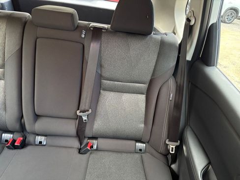 Used 2025 Nissan Rogue SV image 40