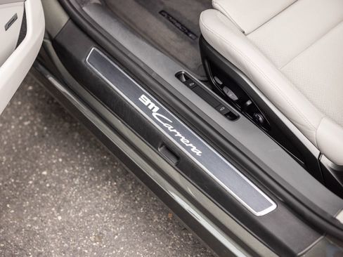 Certified 2024 Porsche 911 Carrera RWD image 30