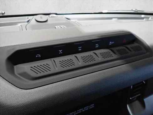 New 2026 Ford Bronco Badlands image 24