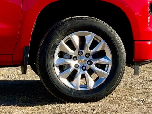 New 2026 Chevrolet Silverado 1500 Custom w/ LPO, Dark Essentials Package image 20