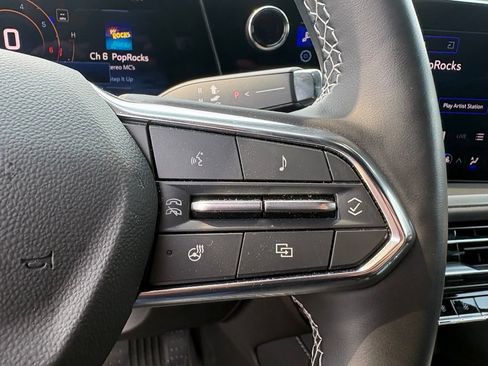 Used 2024 Chevrolet Traverse LT w/ LPO, Floor Liner Package FWD image 16