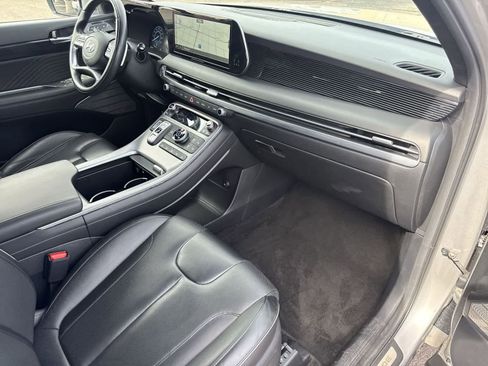 Used 2024 Hyundai Palisade Calligraphy image 12