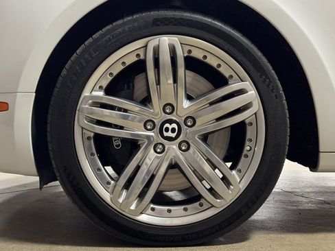 Used 2012 Bentley Mulsanne image 41