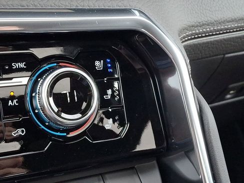 New 2026 GMC Sierra 2500 Denali w/ Denali Reserve Package image 18