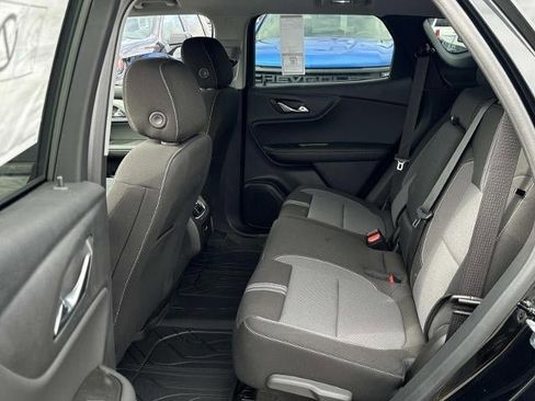 New 2025 Chevrolet Blazer LT w/ Midnight/Sport Edition image 9