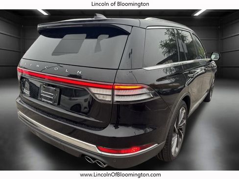 Certified 2025 Lincoln Aviator Reserve w/ Equipment Group 201A image 7