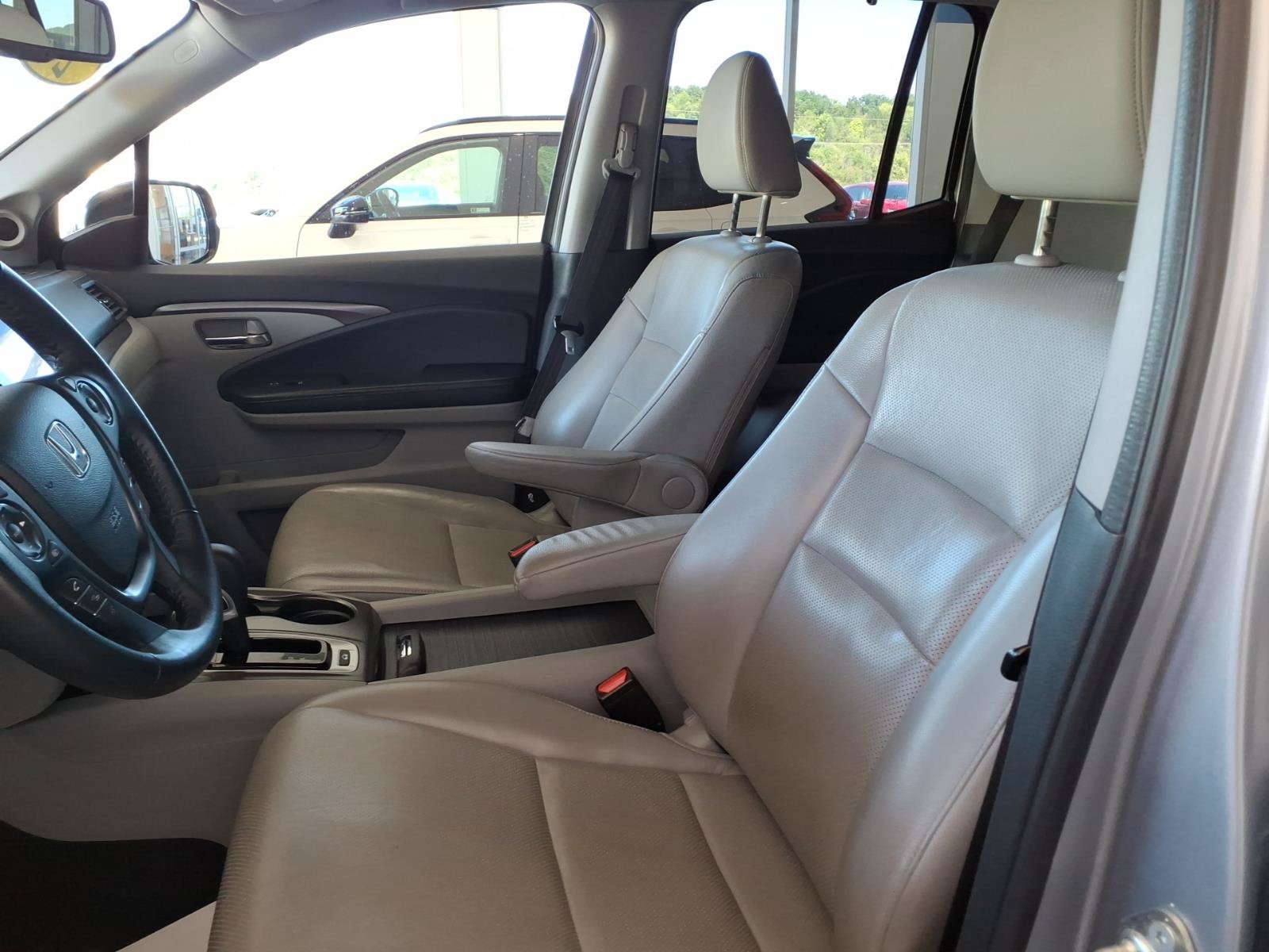 Used 2017 Honda Ridgeline RTL-T image 10