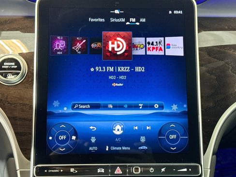 Used 2025 Mercedes-Benz GLC 300 image 15