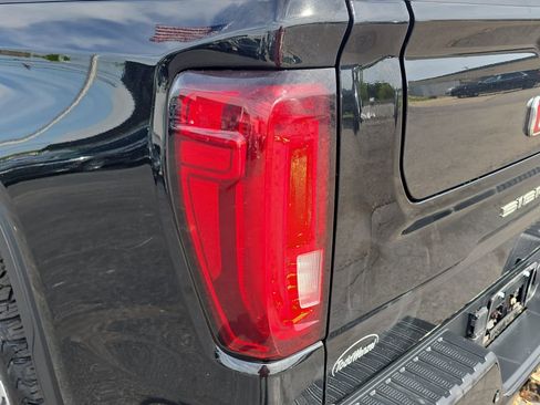 Used 2020 GMC Sierra 1500 AT4 w/ AT4 Premium Package AWD/4WD image 36