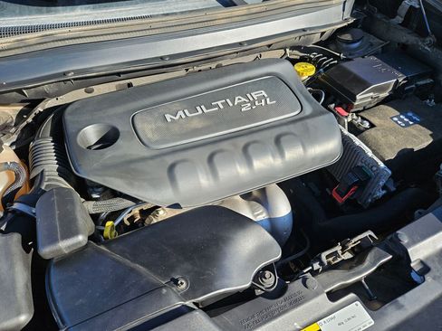 Used 2015 Jeep Cherokee Trailhawk AWD/4WD image 34