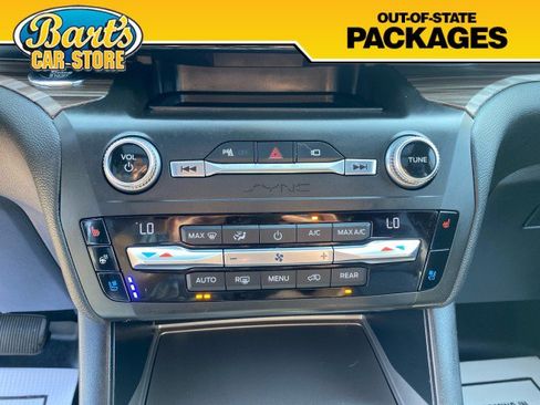 Used 2020 Ford Explorer Limited w/ Class III Trailer Tow Package AWD/4WD image 34