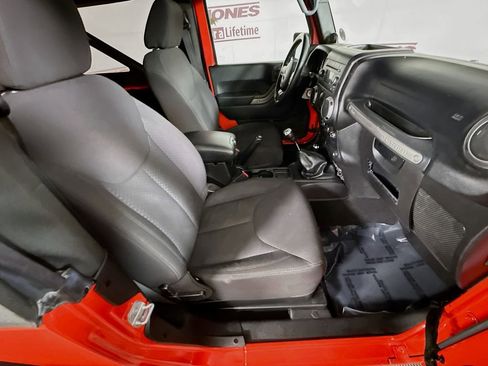 Used 2013 Jeep Wrangler Sport image 25