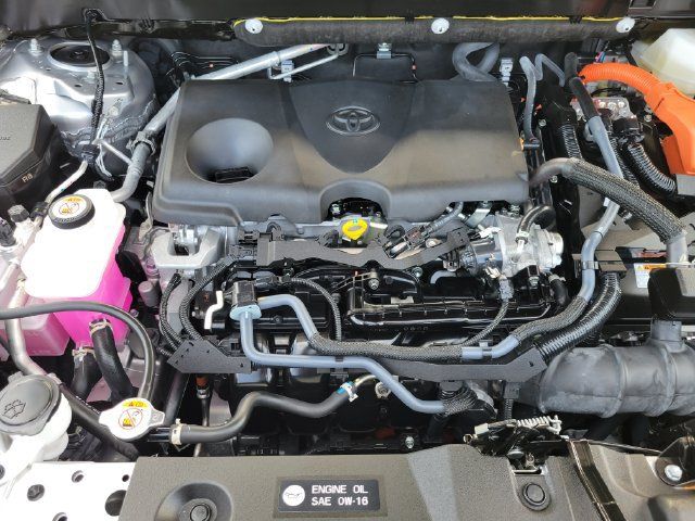 Certified 2025 Toyota RAV4 XLE AWD/4WD image 27
