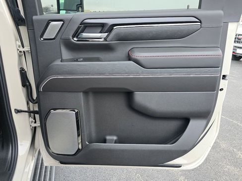 New 2026 GMC Sierra 2500 AT4X AWD/4WD image 32