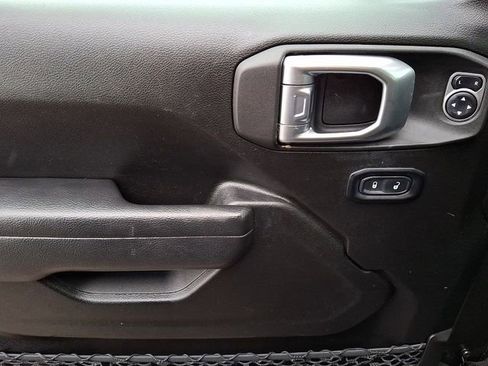 Used 2022 Jeep Wrangler Unlimited Sport image 14