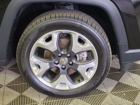Used 2019 Jeep Compass Limited AWD/4WD image 28