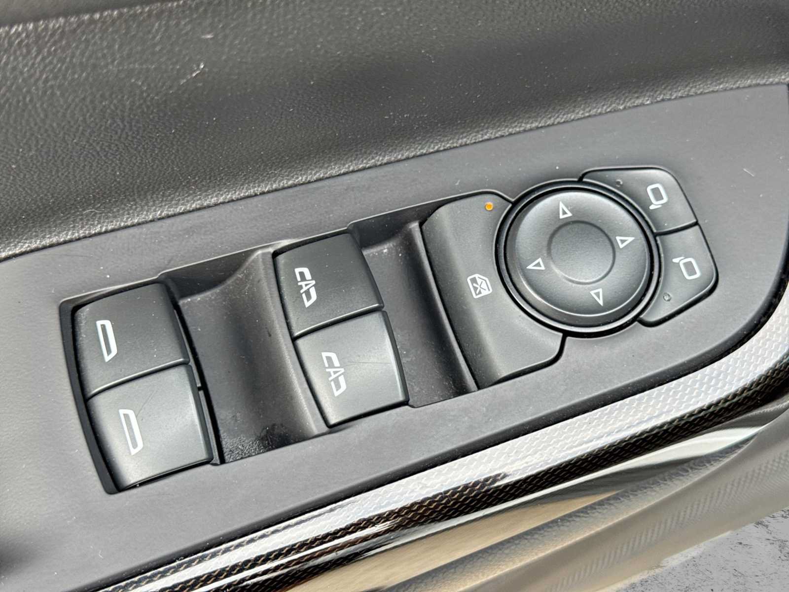 Used 2020 GMC Acadia AT4 w/ Driver Alert Package II AWD/4WD image 17
