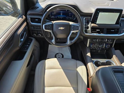 Used 2023 Chevrolet Tahoe LT RWD image 3