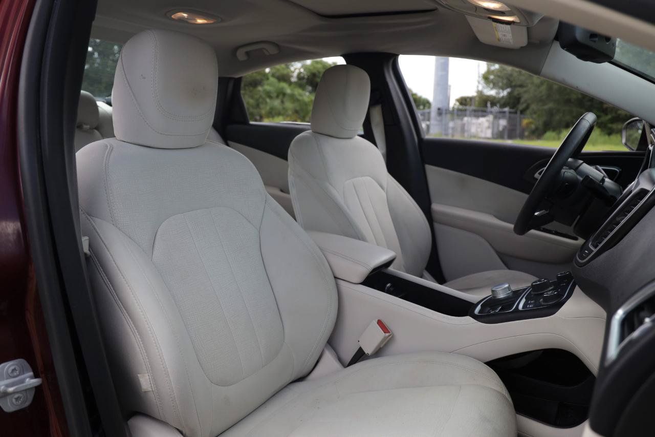 Used 2015 Chrysler 200 Limited w/ Convenience Group FWD image 16