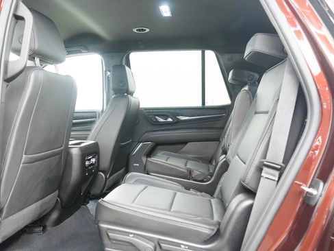 Used 2023 GMC Yukon Denali AWD/4WD image 16
